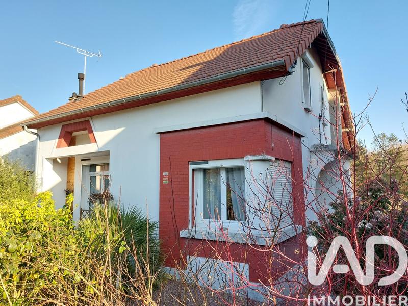 Maison - 93 m² - 5 pièces