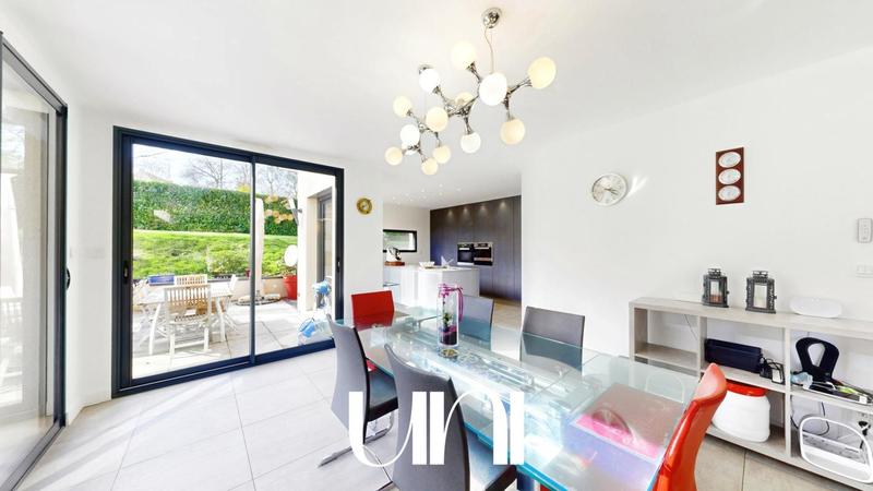 Maison - 157 m² - 4 pièces