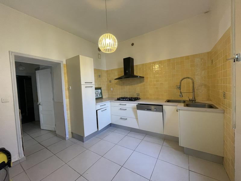 Maison traditionnelle - 153 m² - 7 pièces