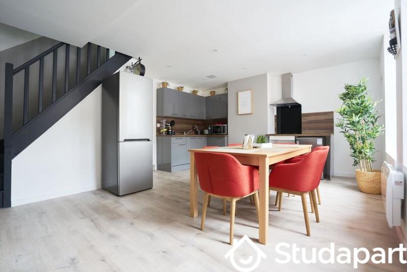 Chambre - 11 m² - 1 pièce