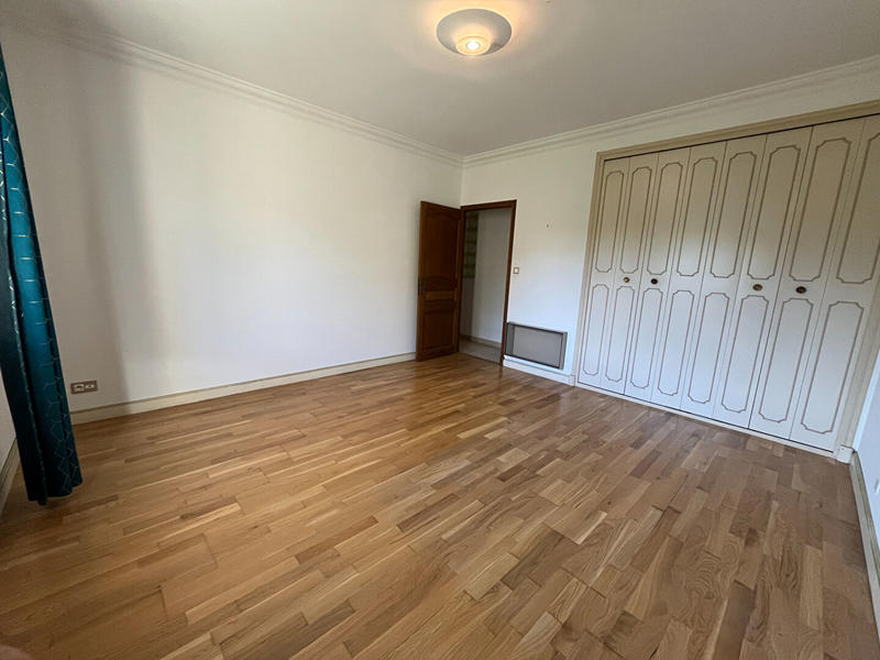 Maison - 159 m² - 5 pièces