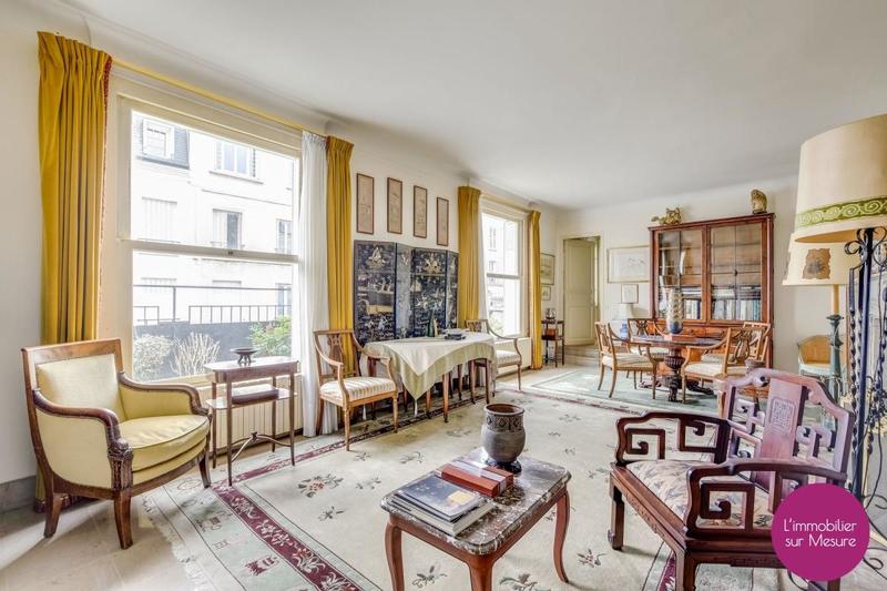 Villa - 260 m² - 9 pièces