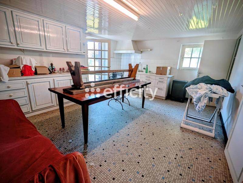 Maison - 140 m² - 7 pièces