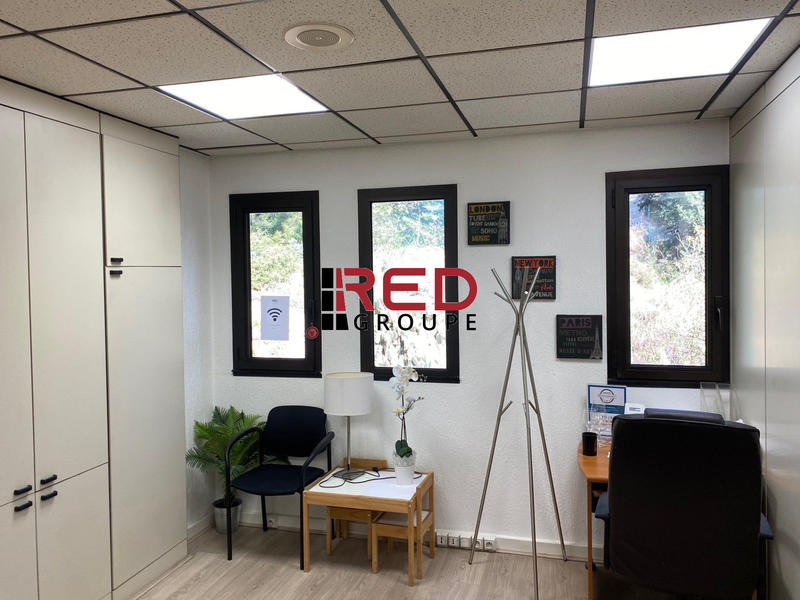 Bureau - 70 m²