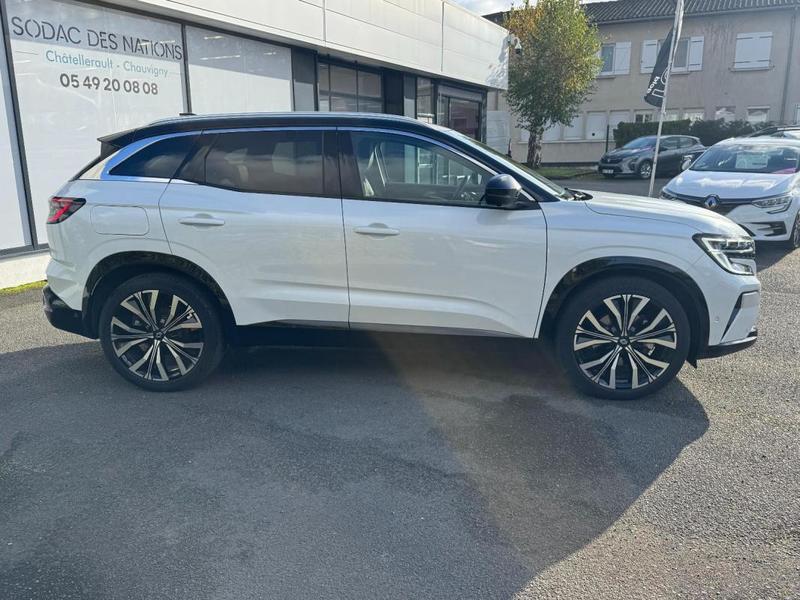 Renault Austral E-Tech hybrid 200 Iconic