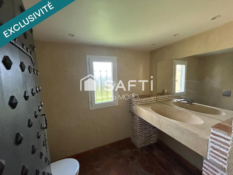 Maison - 214 m² - 6 pièces