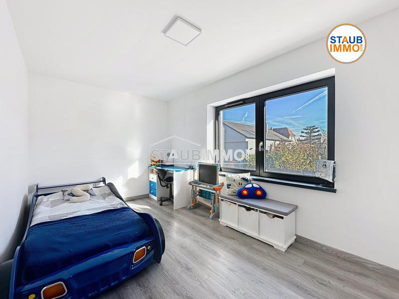 Maison - 200 m² - 8 pièces