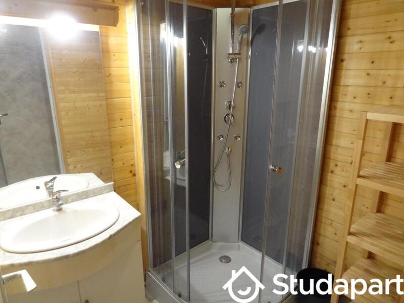 Chambre - 12 m² - 1 pièce