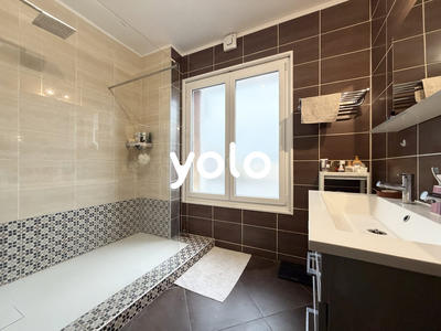 Appartement - 99 m² - 5 pièces