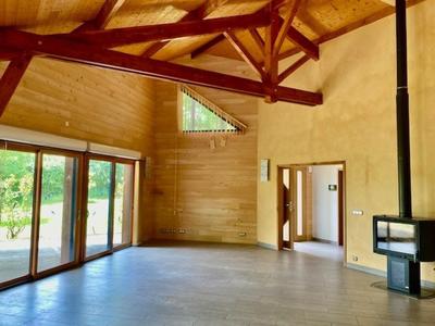 Maison - 177 m² - 6 pièces