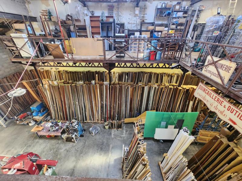 Entrepôt - 750 m² - 5 pièces