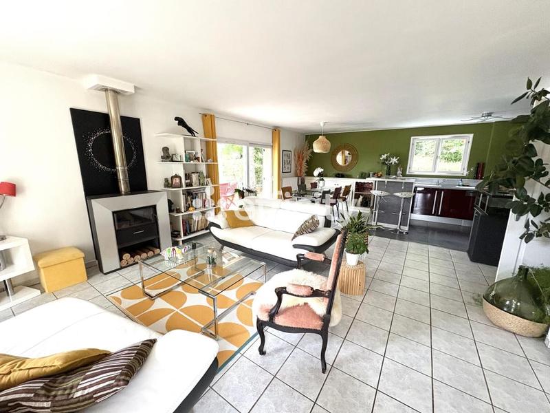 Maison - 90 m² - 4 pièces