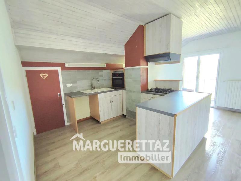 Appartement - 80 m² - 3 pièces