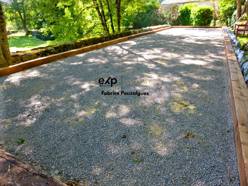 Maison - 315 m² - 8 pièces