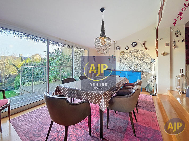 Maison - 135 m² - 6 pièces