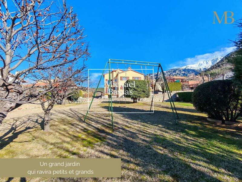 Maison traditionnelle - 131 m² - 7 pièces