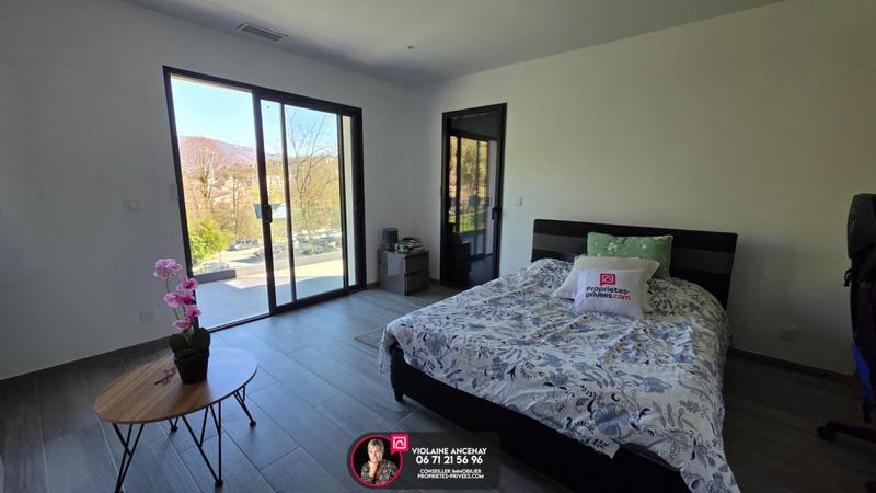 Maison - 364 m² - 9 pièces