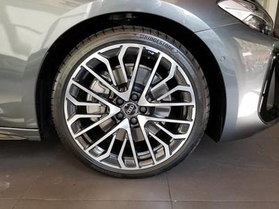 Audi A5 Avant e-hybrid 299 ch s tronic 7 Quattro s line