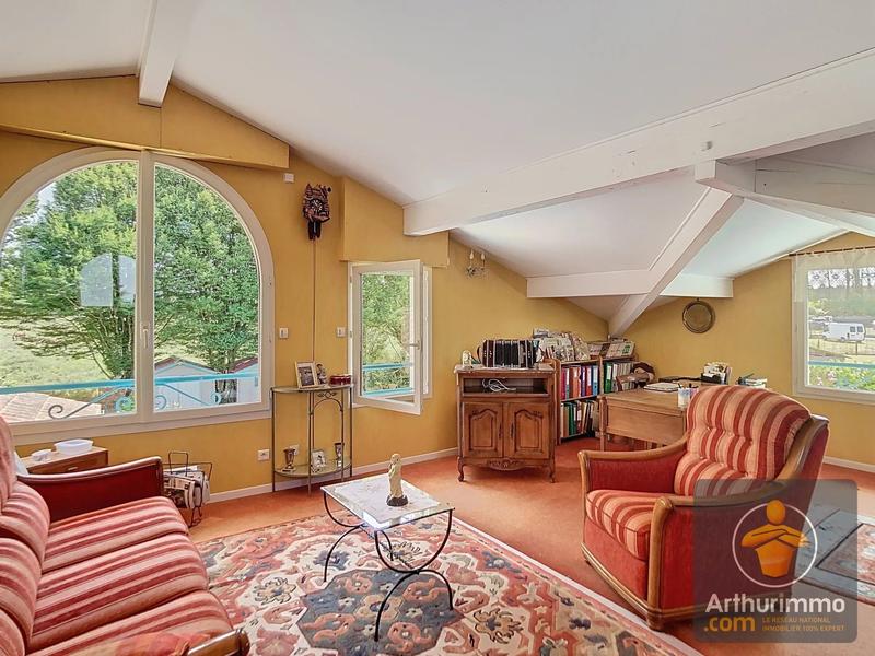 Maison - 199 m² - 6 pièces