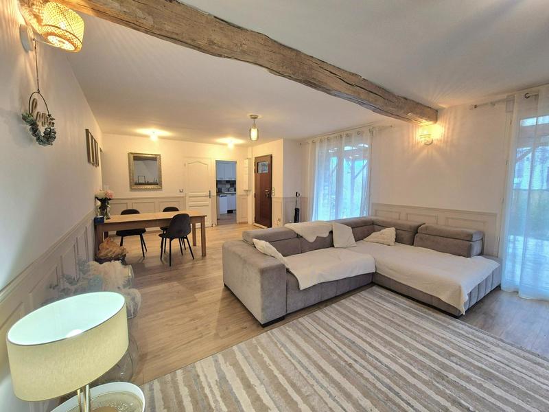 Maison - 93 m² - 4 pièces