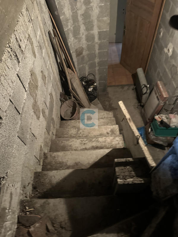 Maison - 400 m² - 3 pièces