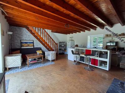 Maison - 80 m² - 4 pièces