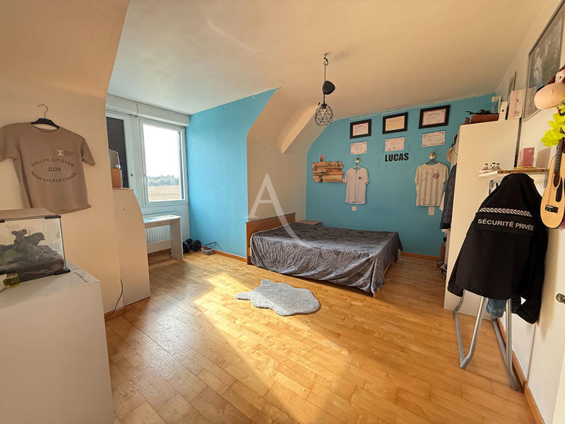 Maison - 339 m² - 11 pièces