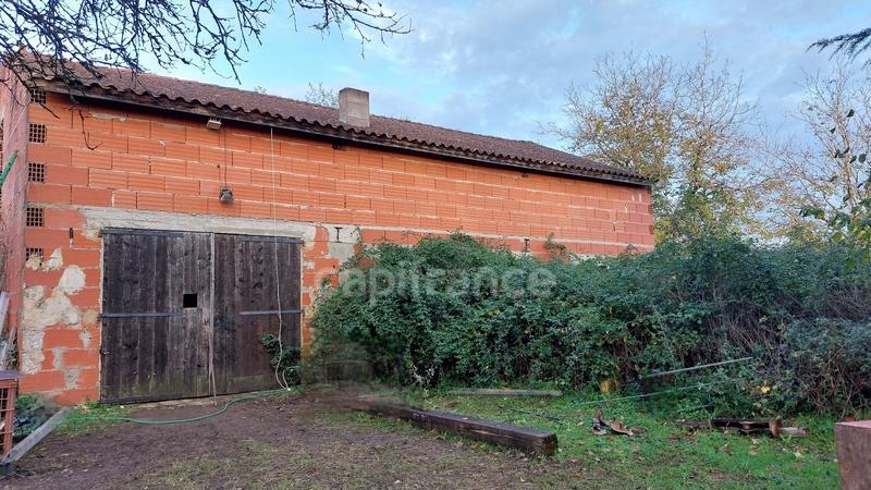 Maison - 230 m² - 12 pièces