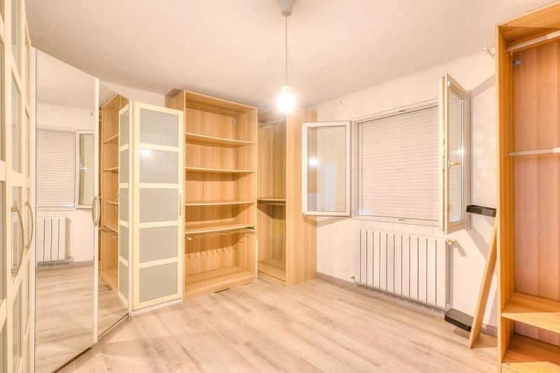 Maison - 223 m² - 8 pièces