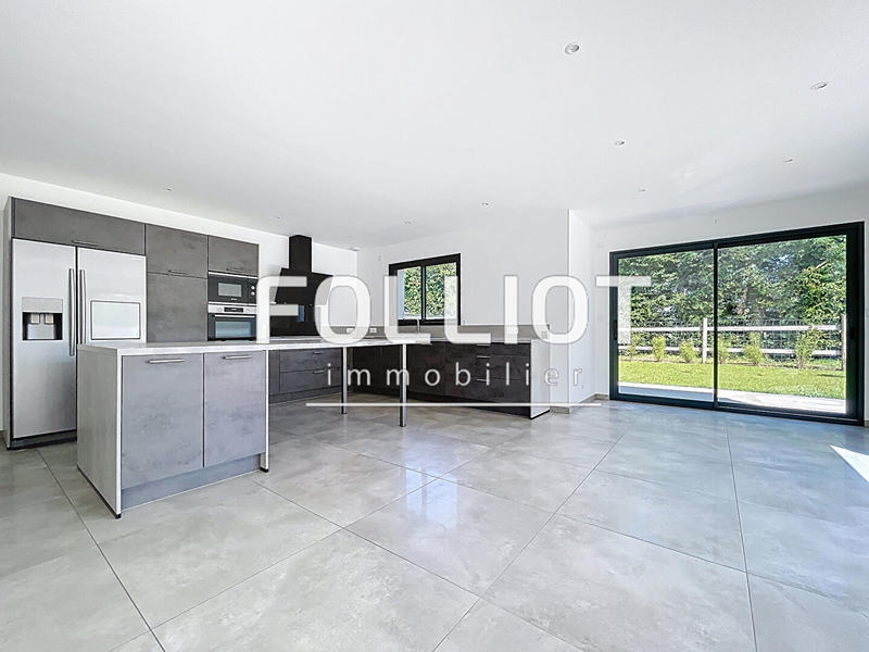 Maison - 160 m² - 6 pièces