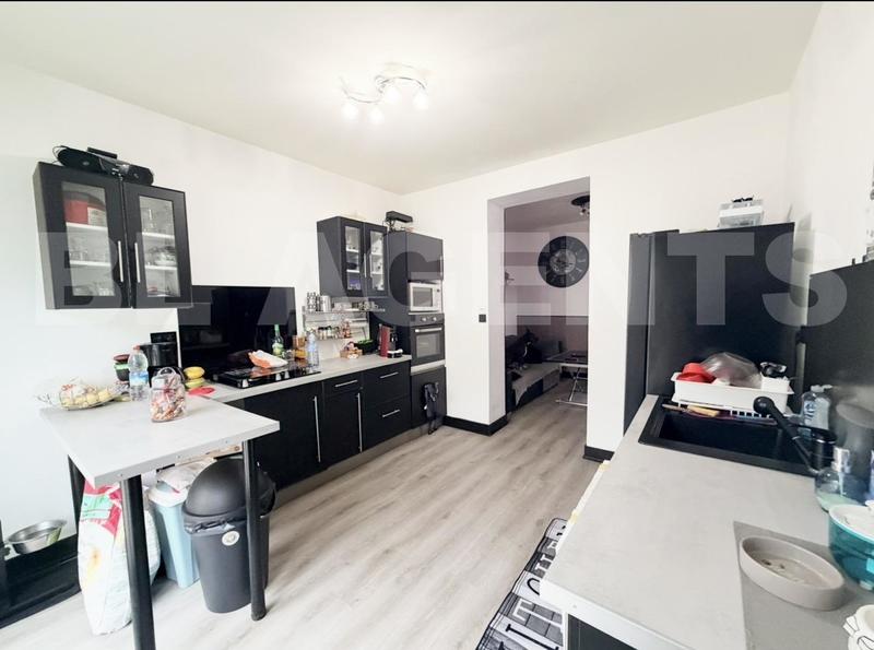 Maison - 101 m² - 5 pièces