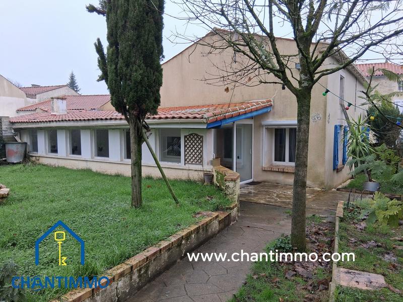 Maison - 94 m² - 5 pièces