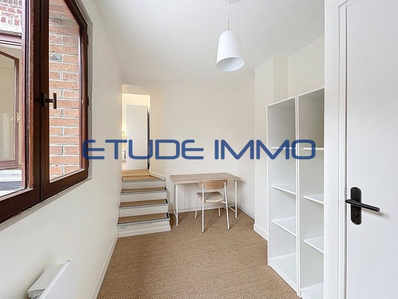 Studio - 25 m² - 1 pièce
