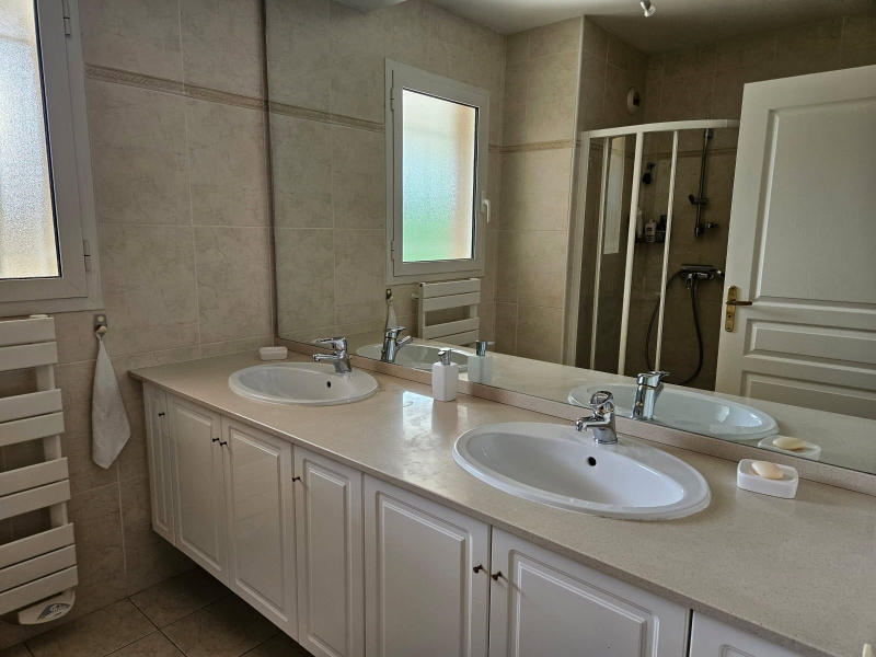 Appartement - 109 m² - 4 pièces