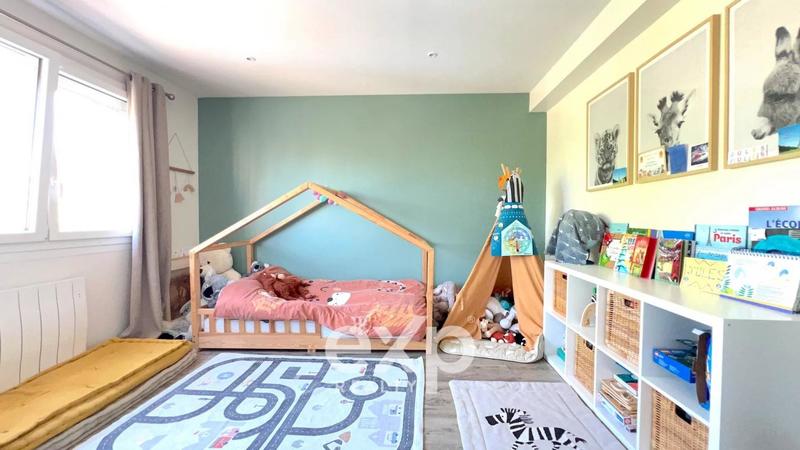 Maison - 208 m² - 7 pièces