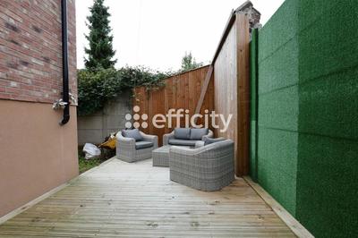 Maison - 220 m² - 7 pièces