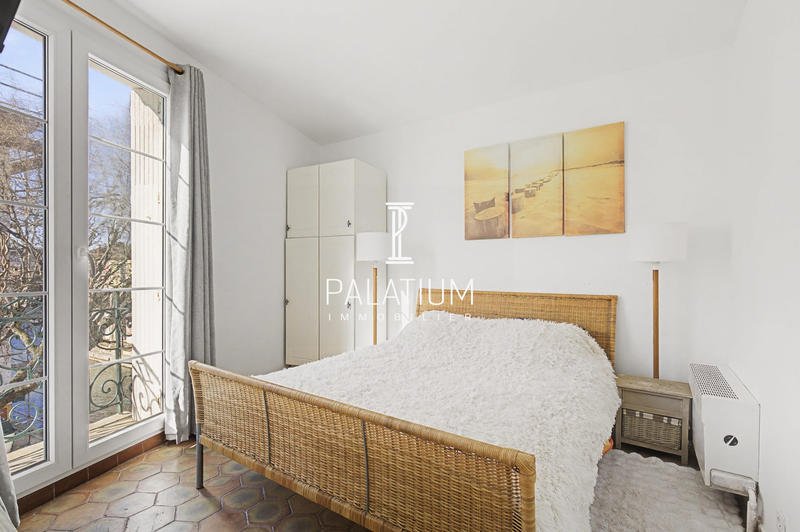 Appartement - 169 m² - 9 pièces