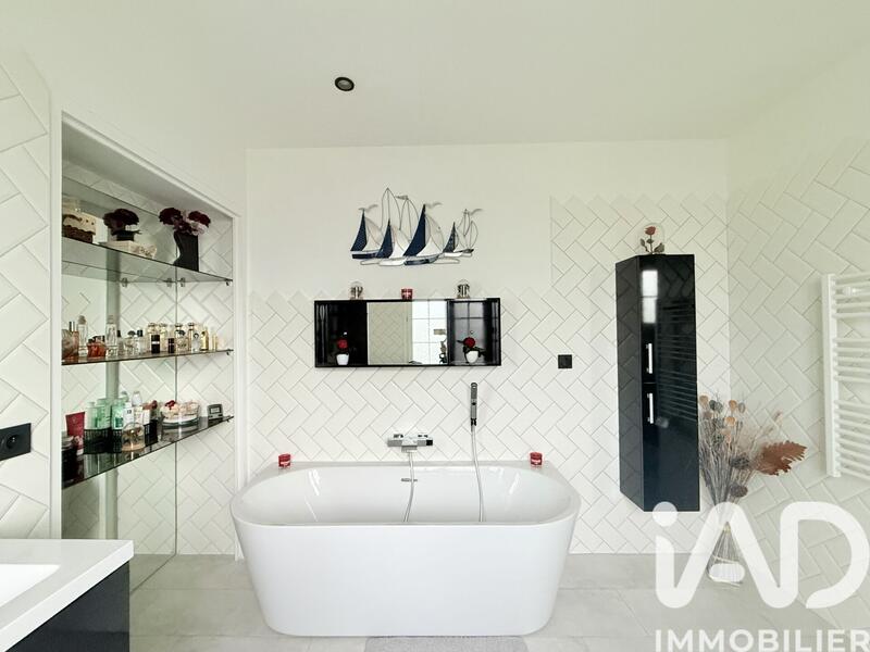 Maison - 118 m² - 5 pièces