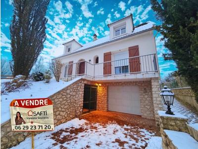 Maison - 127 m² - 5 pièces