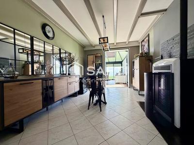 Maison - 179 m² - 6 pièces