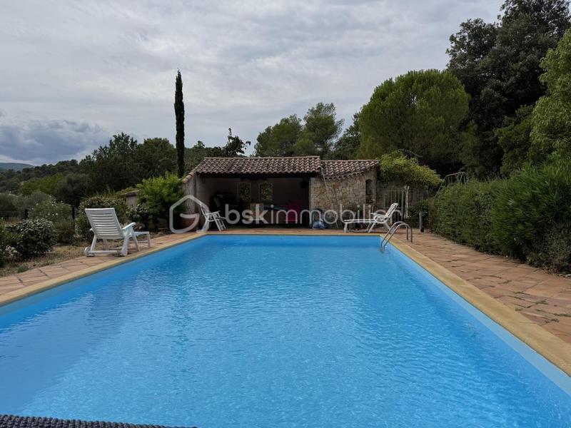 Maison - 169 m² - 6 pièces