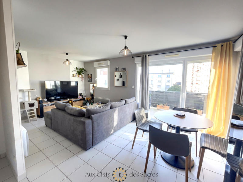 Appartement - 49 m² - 2 pièces