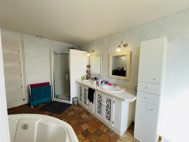 Maison - 172 m² - 7 pièces