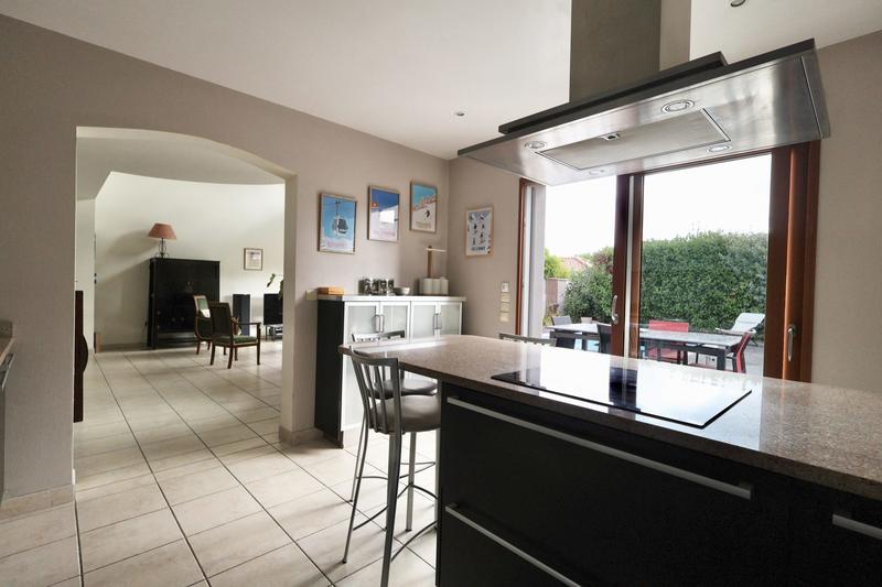 Maison contemporaine - 171 m² - 6 pièces