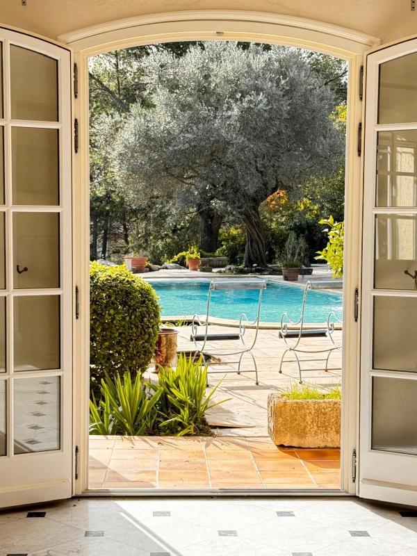 Maison - 195 m² - 8 pièces