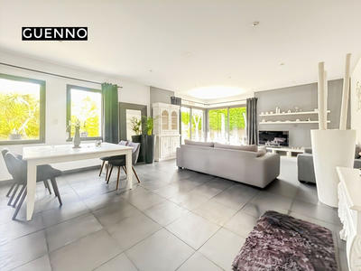 Maison - 195 m² - 8 pièces