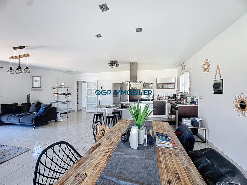 Maison - 147 m² - 6 pièces