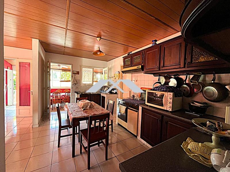 Maison - 122 m² - 4 pièces