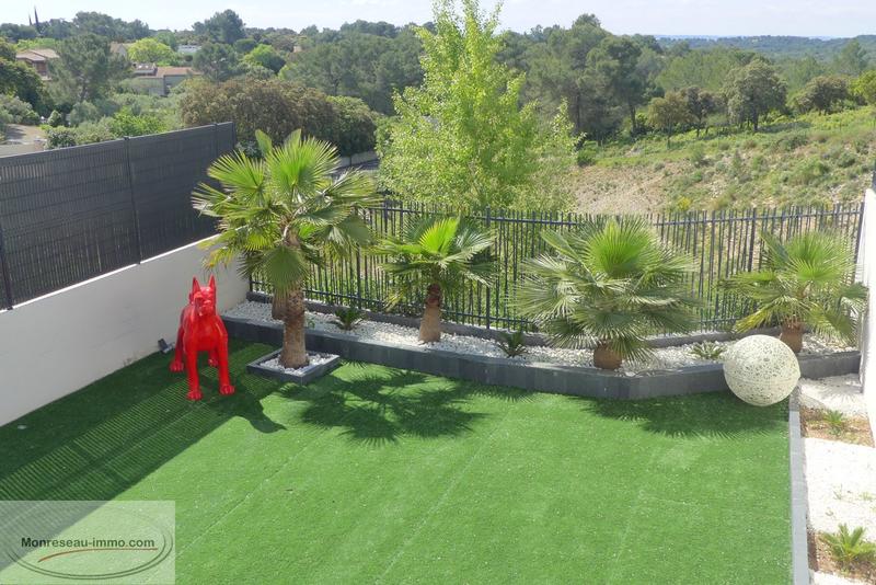 Demeure - 235 m² - 8 pièces