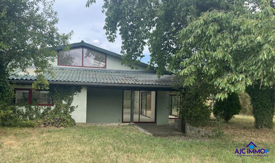 Maison ancienne - 339 m² - 5 pièces